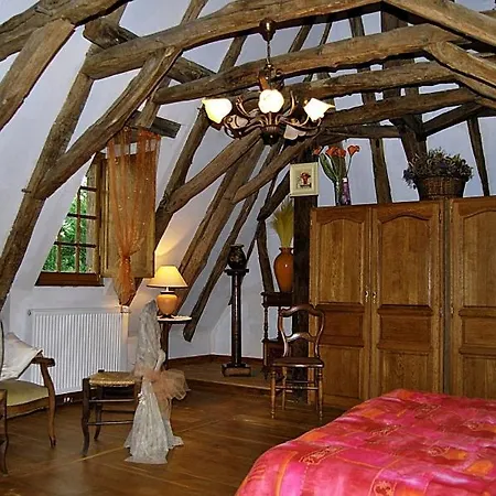 Sleeps 6 Pool