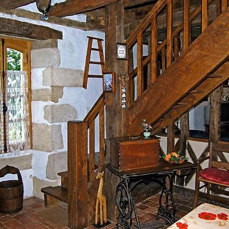 Sleeps 6 Pool