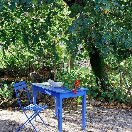Sleeps 6 Pool