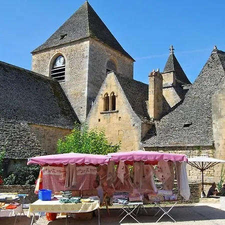 Sleeps 6 Pool Thenon